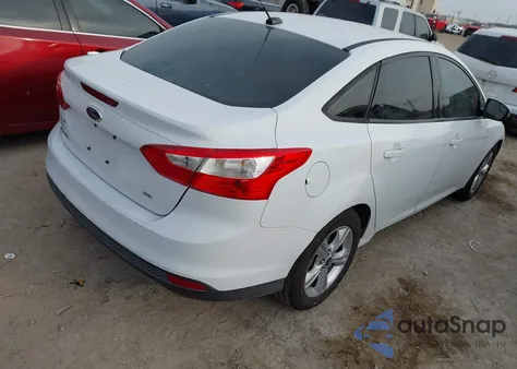 2014 Ford Focus Se z USA, uszkodzony, nr VIN 1FADP3F22EL139145